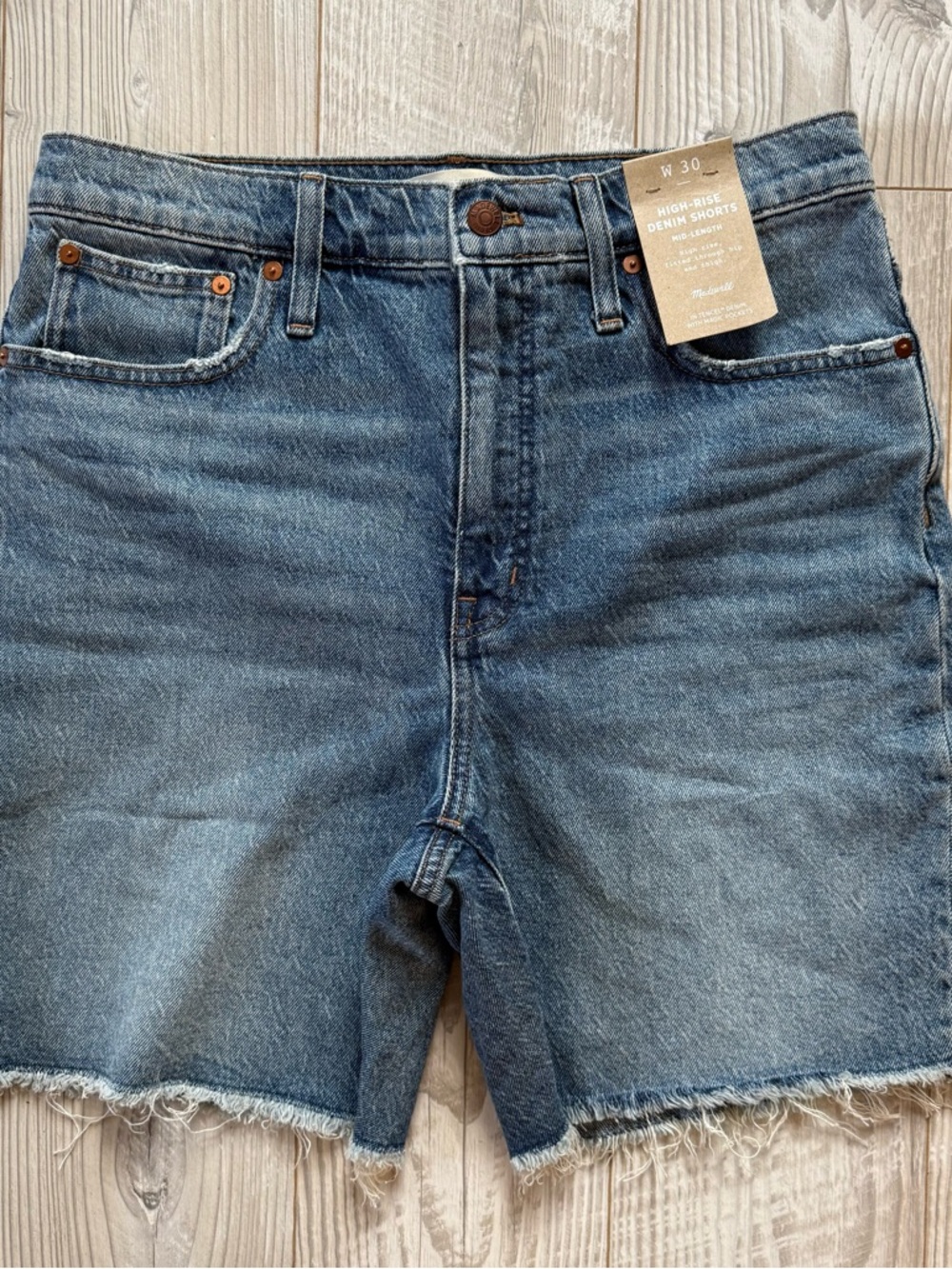 NWT Madewell High Rise Mid Length Denim Shorts Raw Hem Size 30